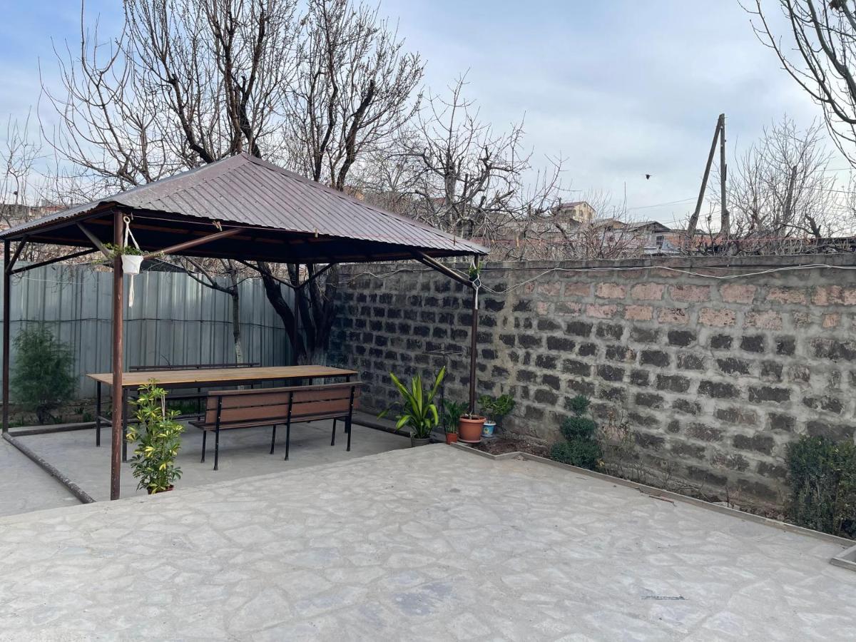 Noragyugh Guest House Yerevan Exterior photo